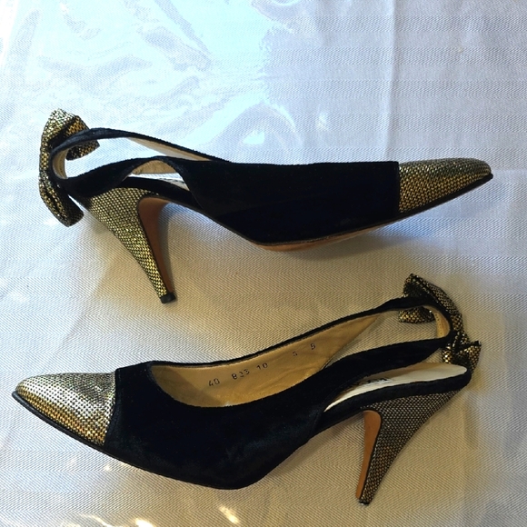 Escada Black and Gold‎ Heels with Bow Accent
